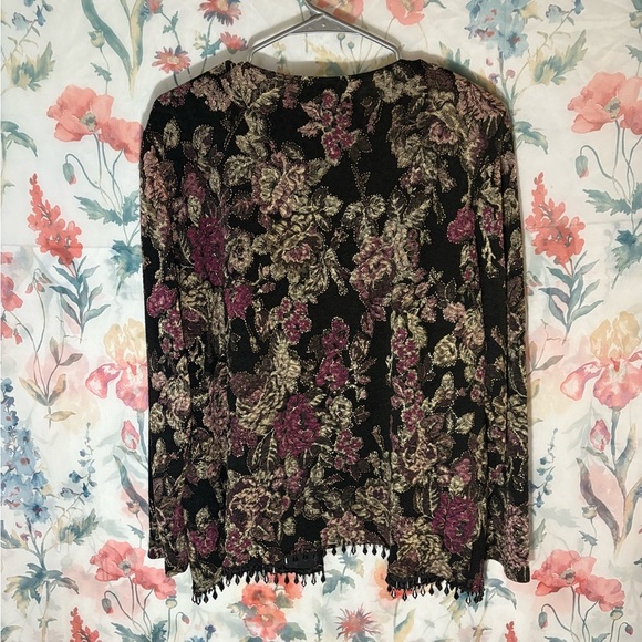 Dressbarn Black and Purple Long Sleeve Blouse with V-Neck 2 Piece set - Picture 6 of 15